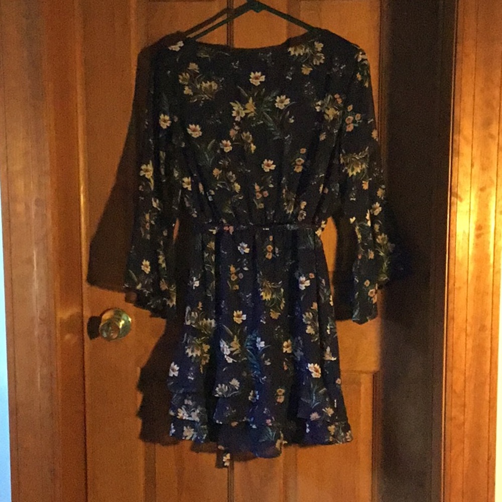 Dress - Picture 2 of 3